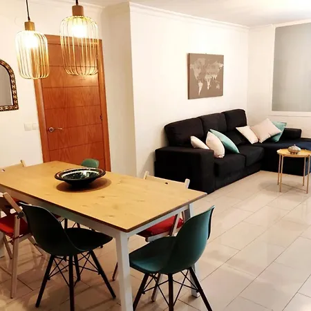 Comfortable In The Center *