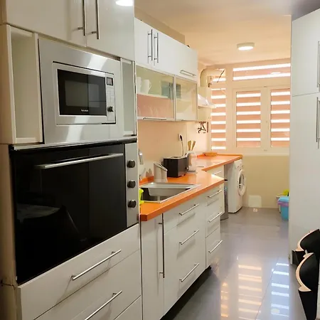 Comfortable In The Center Apartment *